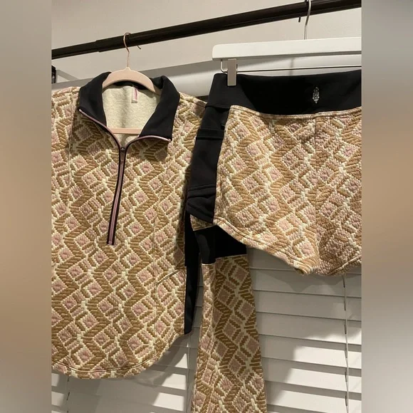 FP Movement Geometric Patterned Activewear Set - Picture 3 of 12